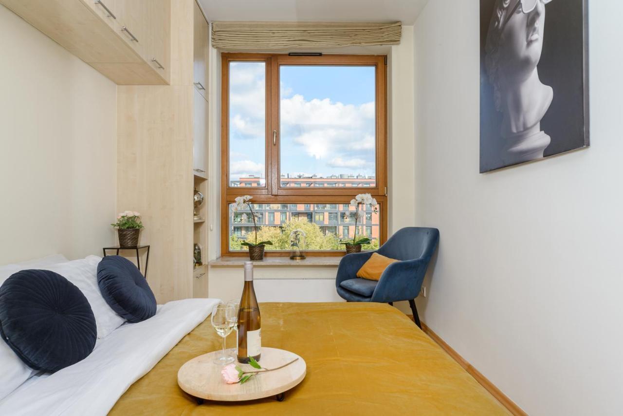 Lumina Apart With A Large Balcony Near Presidential Palace And River Varşovia Exterior foto